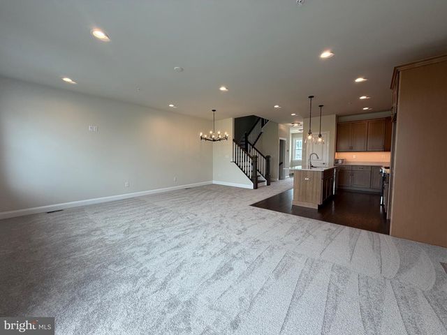 436 REAGANS LN, Chalfont, PA 18914