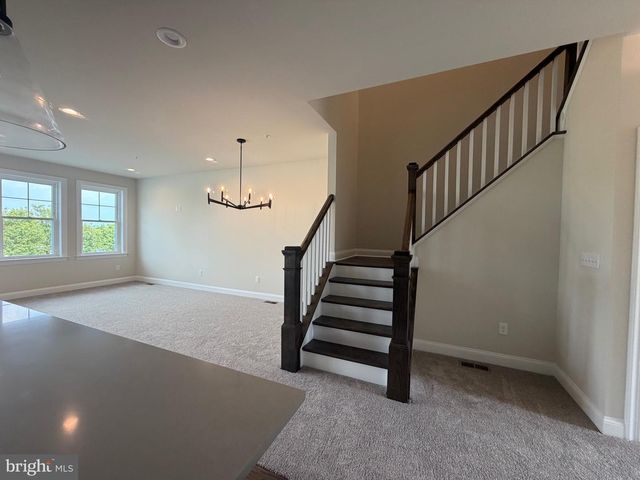 436 REAGANS LN, Chalfont, PA 18914