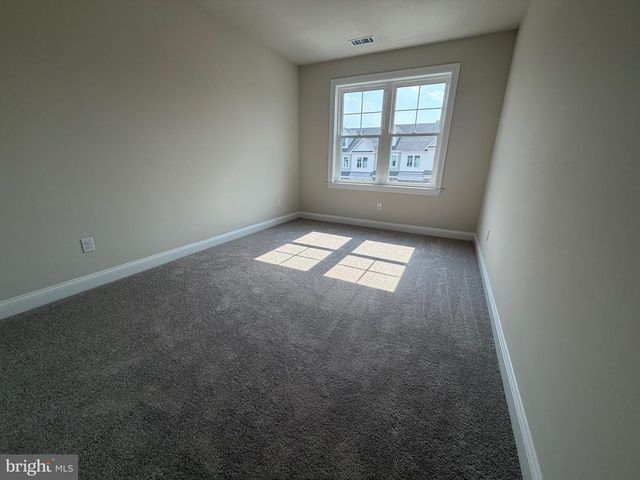 436 REAGANS LN, Chalfont, PA 18914
