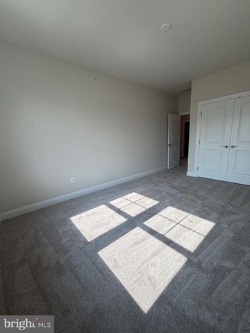 436 REAGANS LN, Chalfont, PA 18914