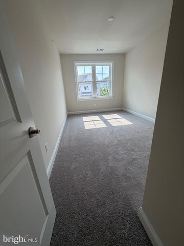 436 REAGANS LN, Chalfont, PA 18914