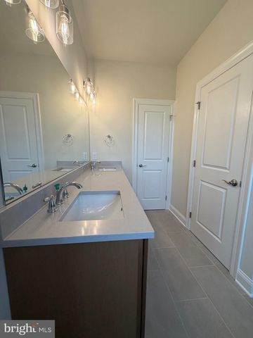 436 REAGANS LN, Chalfont, PA 18914