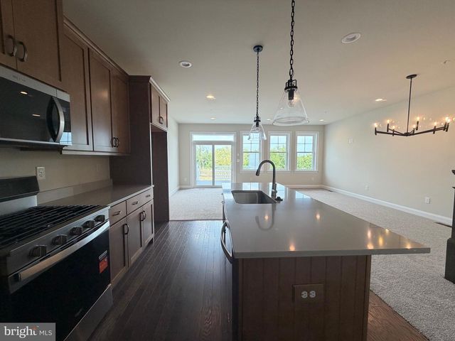 436 REAGANS LN, Chalfont, PA 18914