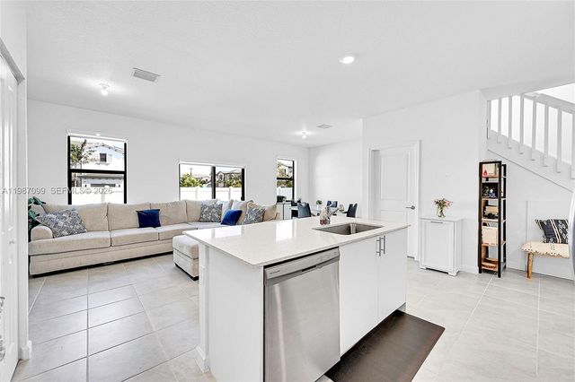 20357 NW 4th Path, Miami Gardens, FL 33169