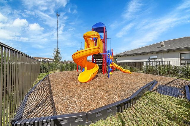 20357 NW 4th Path, Miami Gardens, FL 33169