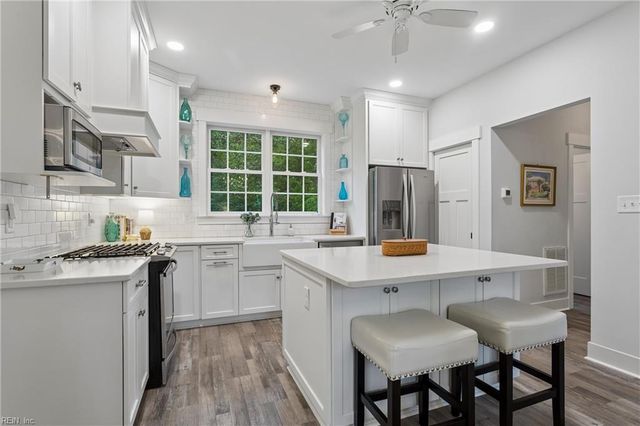 9927 E Cork RD, Toano, VA 23168