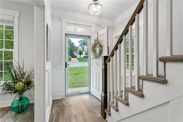 9927 E Cork RD, Toano, VA 23168