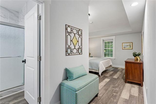 9927 E Cork RD, Toano, VA 23168