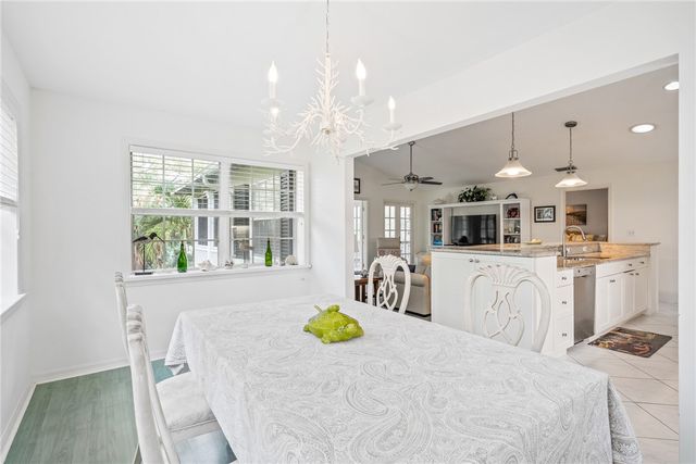 1295 Winding Oaks Circle E 805, Vero Beach, FL 32963