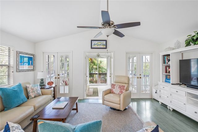 1295 Winding Oaks Circle E 805, Vero Beach, FL 32963