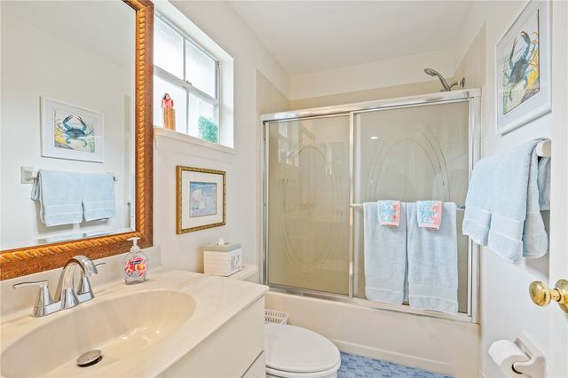 1295 Winding Oaks Circle E 805, Vero Beach, FL 32963