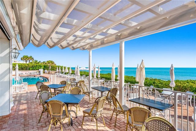 1295 Winding Oaks Circle E 805, Vero Beach, FL 32963