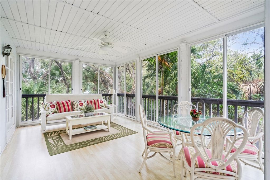 1295 Winding Oaks Circle E 805, Vero Beach, FL 32963