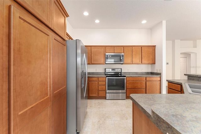 9181 SE 166TH SPRUNG LANE, The Villages, FL 32162