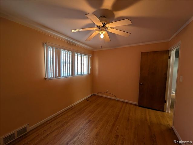 20211 Beaufait Street, Harper Woods, MI 48225