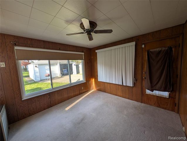 20211 Beaufait Street, Harper Woods, MI 48225