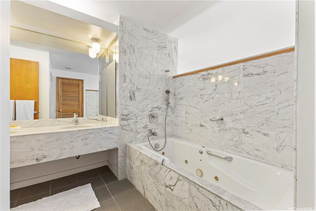 1330 Ala Moana Boulevard 3103, Honolulu, HI 96814