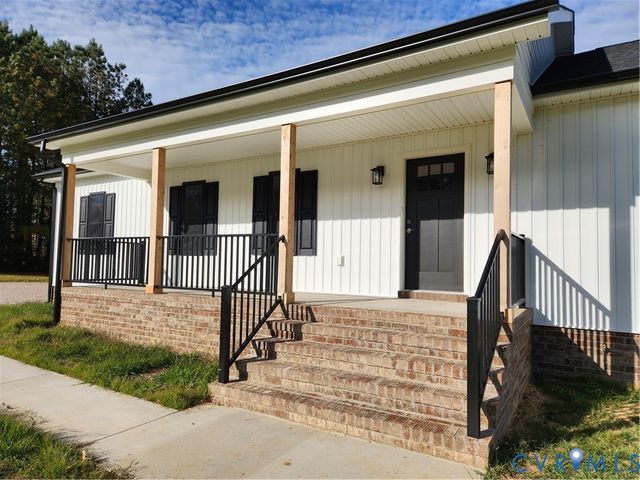 16266 Union Church Rd, Beaverdam, VA 23015