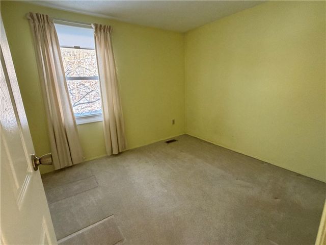 216 Quail Run Rd, Peters Twp, PA 15367