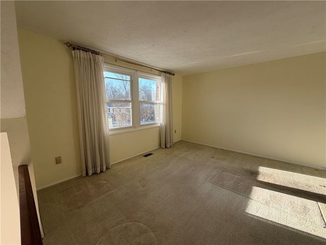 216 Quail Run Rd, Peters Twp, PA 15367