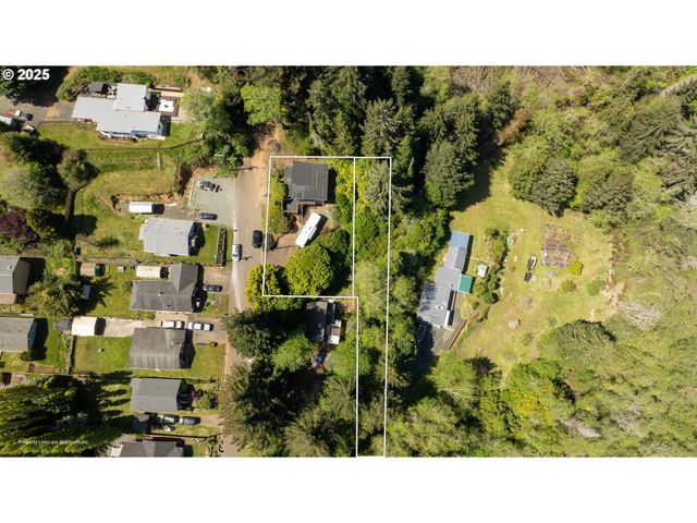 1390 WASHINGTON Ave, Coos Bay, OR 97420