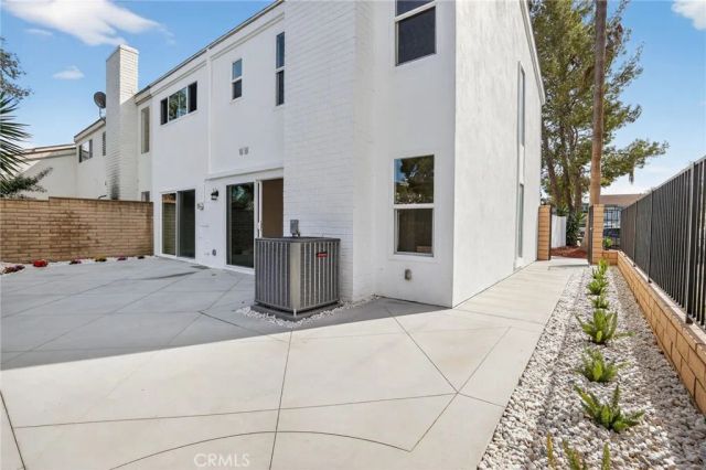 12 Foxglove, Irvine, CA 92612