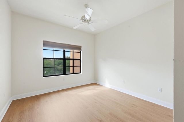 7612 LAKE VISTA COURT 308, Lakewood Ranch, FL 34202