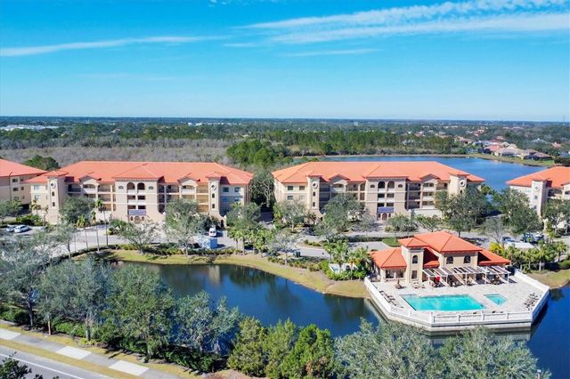 7612 LAKE VISTA COURT 308, Lakewood Ranch, FL 34202