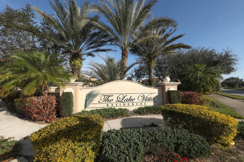 7612 LAKE VISTA COURT 308, Lakewood Ranch, FL 34202