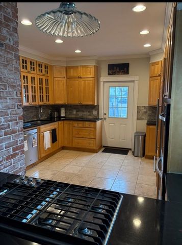 21 Walnut 1, Norwood, MA 02062