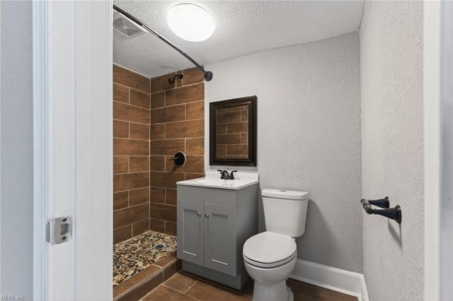 318 Hunter ST, Suffolk, VA 23434