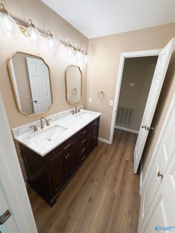 210 Frances Lane, Hayden, AL 35079