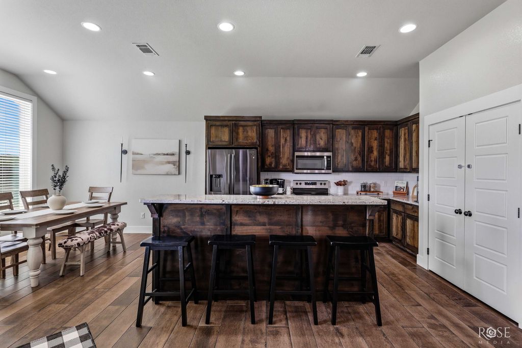 Image 10 of property listing at 5325 Coral Way, San Angelo, TX 76904