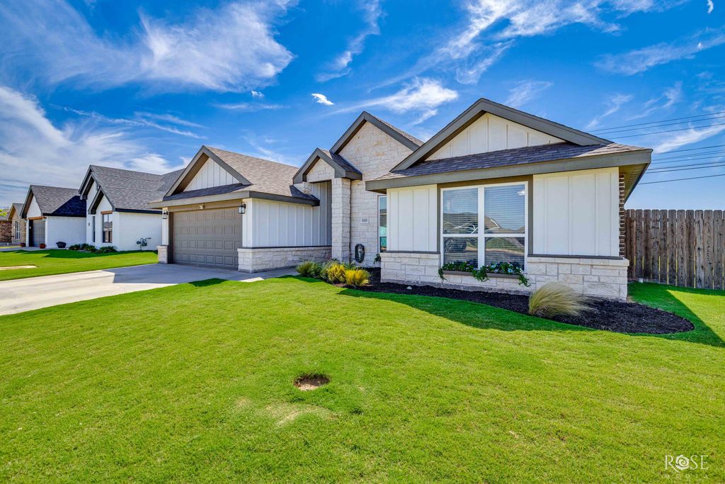 Image 2 of property listing at 5325 Coral Way, San Angelo, TX 76904
