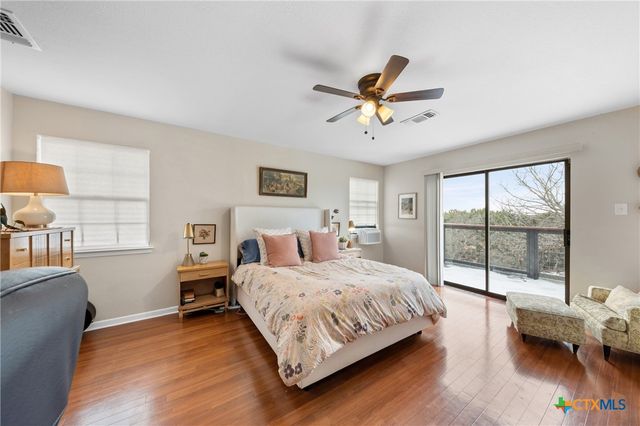 7114 N Lakeview Drive, Salado, TX 76571