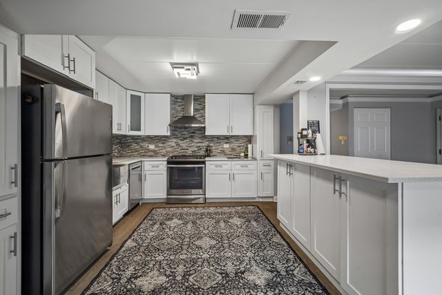 10360 Parkside Avenue 2B, Oak Lawn, IL 60453