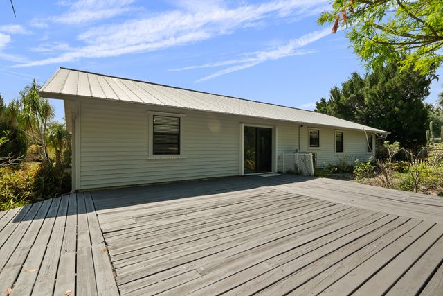 700 NW North River Drive, Stuart, FL 34994