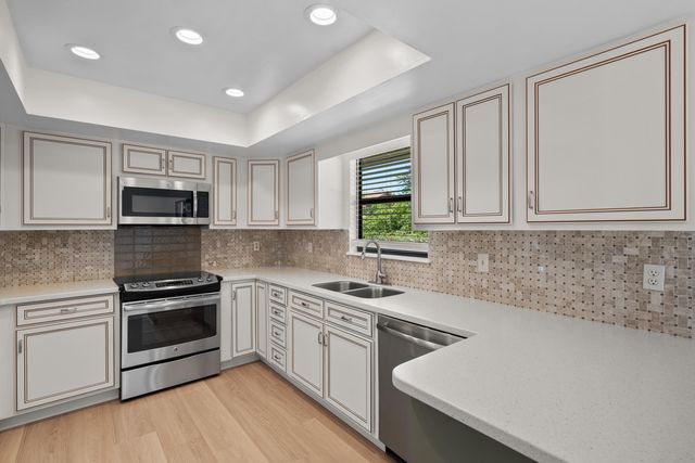 700 NW North River Drive, Stuart, FL 34994