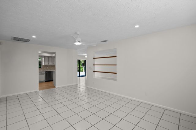 700 NW North River Drive, Stuart, FL 34994
