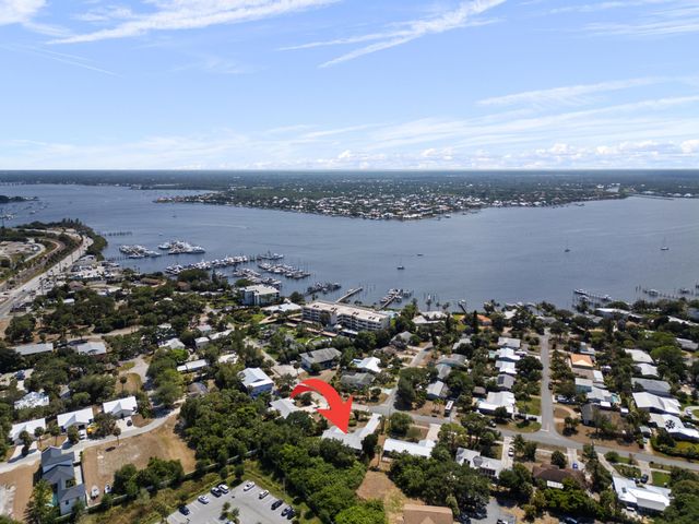 700 NW North River Drive, Stuart, FL 34994