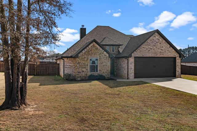 114 Saddle Brook Circle, Hallsville, TX 75650