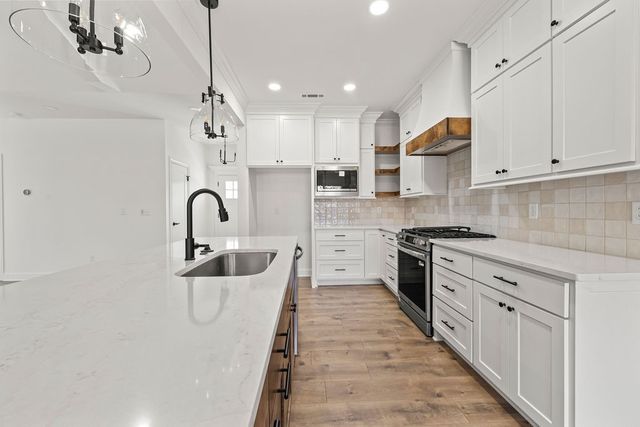 7818 Teton Trl Avenue, Springdale, AR 72762