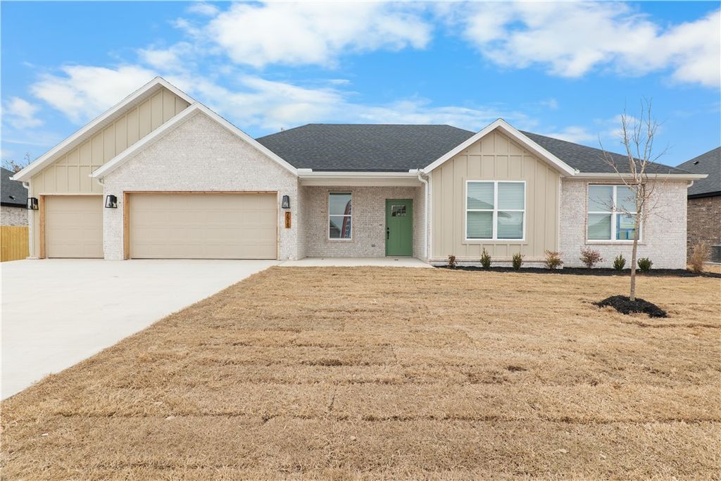 7818 Teton Trl Avenue, Springdale, AR 72762