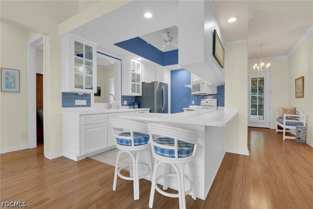 5843 Charlton WAY, Naples, FL 34119