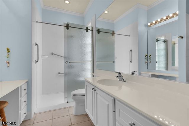 5843 Charlton WAY, Naples, FL 34119