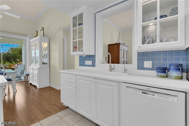5843 Charlton WAY, Naples, FL 34119