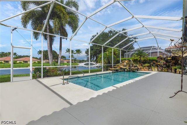 5843 Charlton WAY, Naples, FL 34119