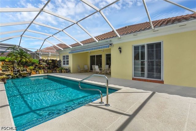 5843 Charlton WAY, Naples, FL 34119