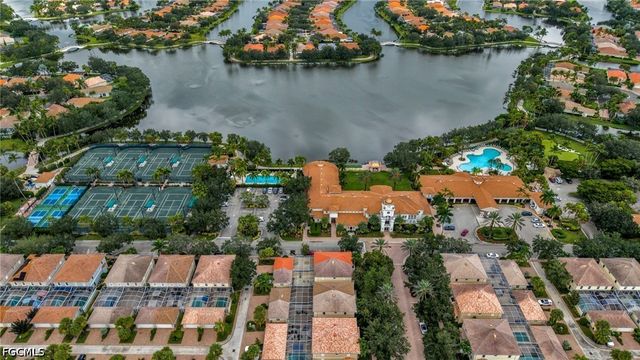 5843 Charlton WAY, Naples, FL 34119