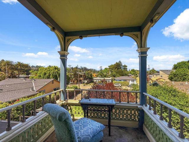 233 Van Ness Avenue, Santa Cruz, CA 95060